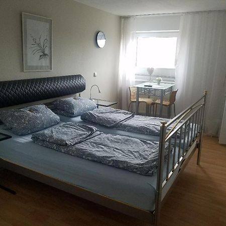 Rooming24, Kleine Pension Lübeck Buitenkant foto