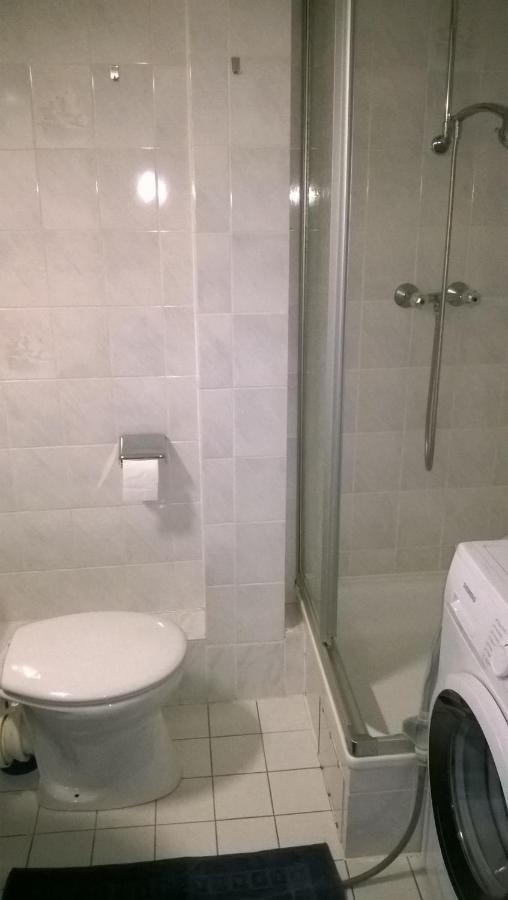 Rooming24, Kleine Pension Lübeck Buitenkant foto