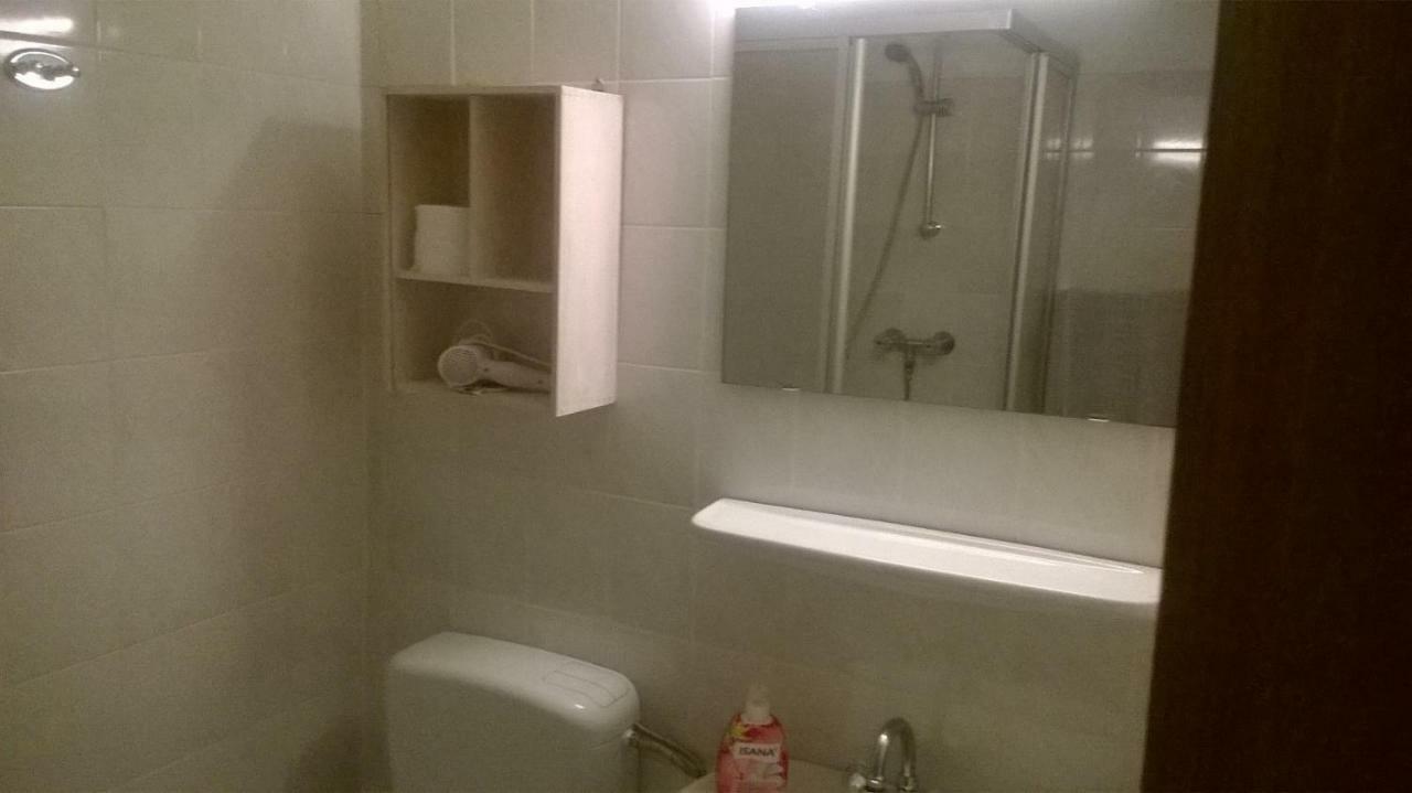 Rooming24, Kleine Pension Lübeck Buitenkant foto