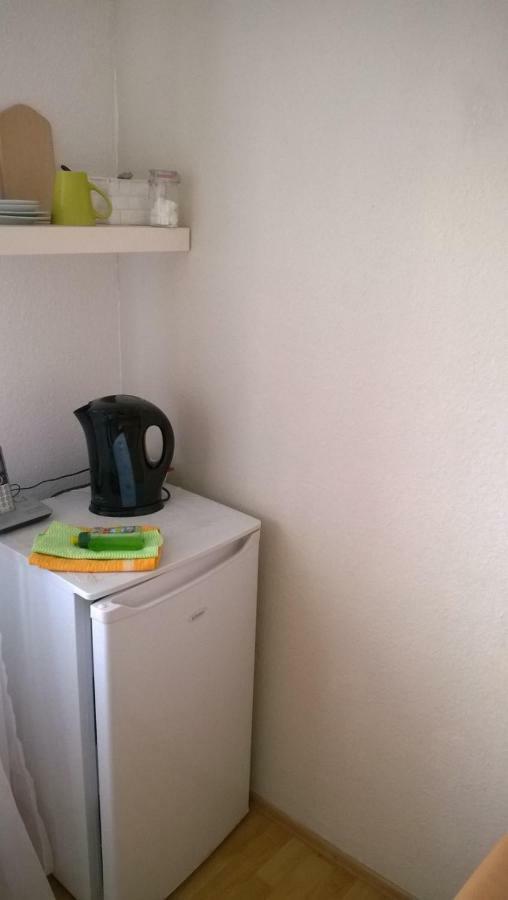 Rooming24, Kleine Pension Lübeck Buitenkant foto